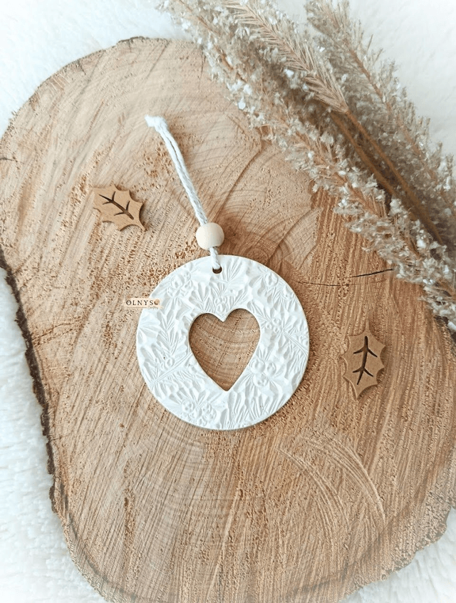 Décoration / Ornement de Noël étoile - coeur - sapin en argile (relief houx)