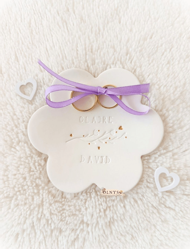 Coupelle porte alliances personnalisable en argile / Mariage