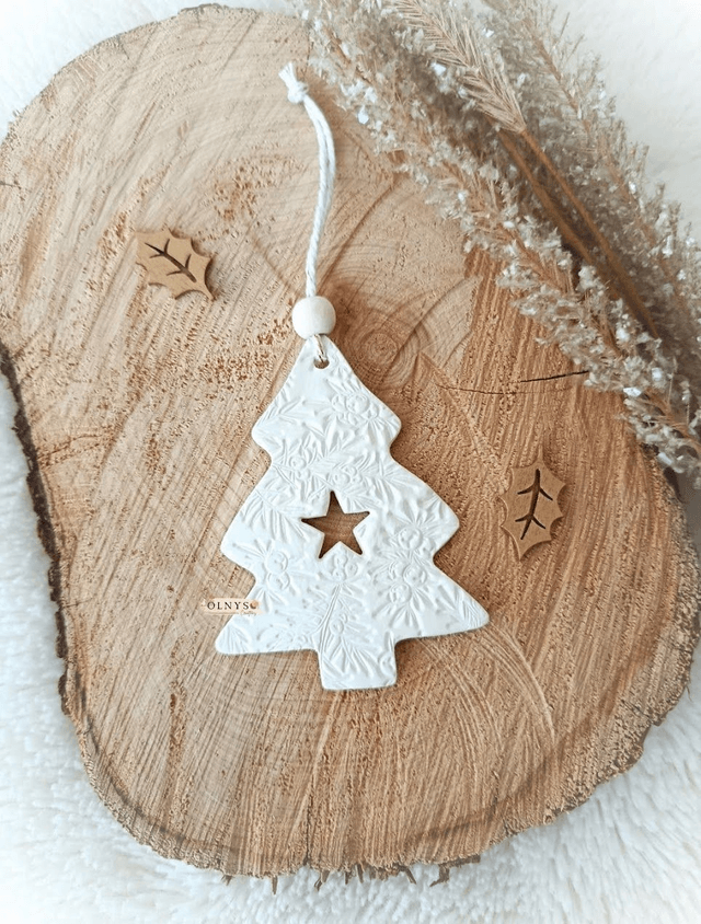Décoration / Ornement de Noël étoile - coeur - sapin en argile (relief houx)
