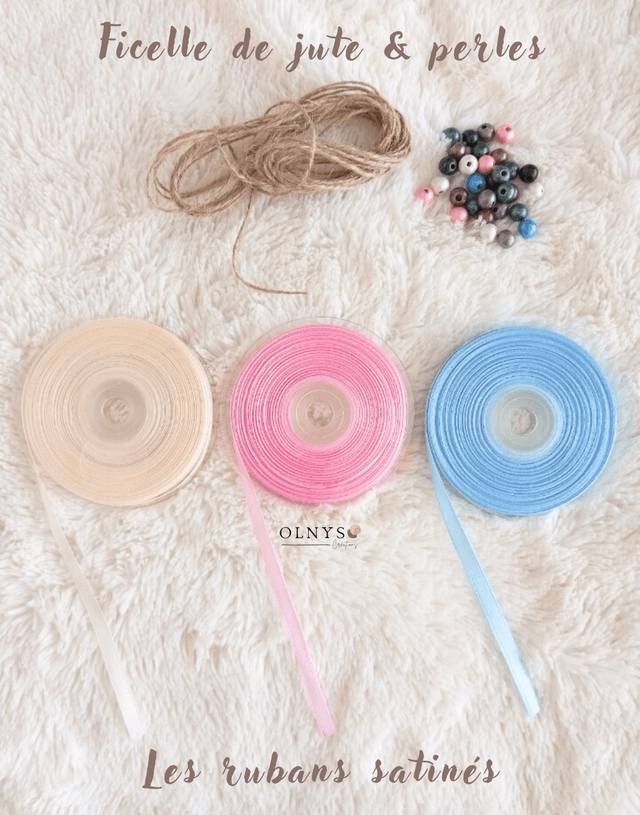 Décoration en argile avec pompon & petit ours (personnalisable)