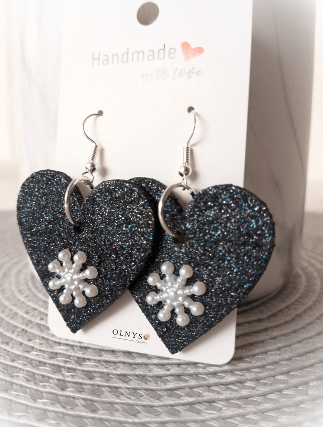 Boucles d'oreilles Coeur en bois / Paillettes noires & flocon
