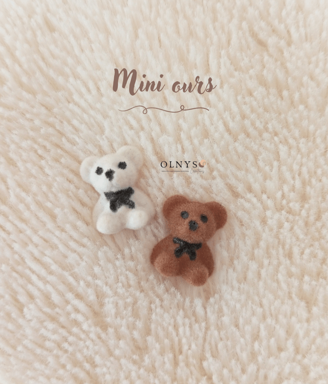 Décoration en argile avec pompon & petit ours (personnalisable)